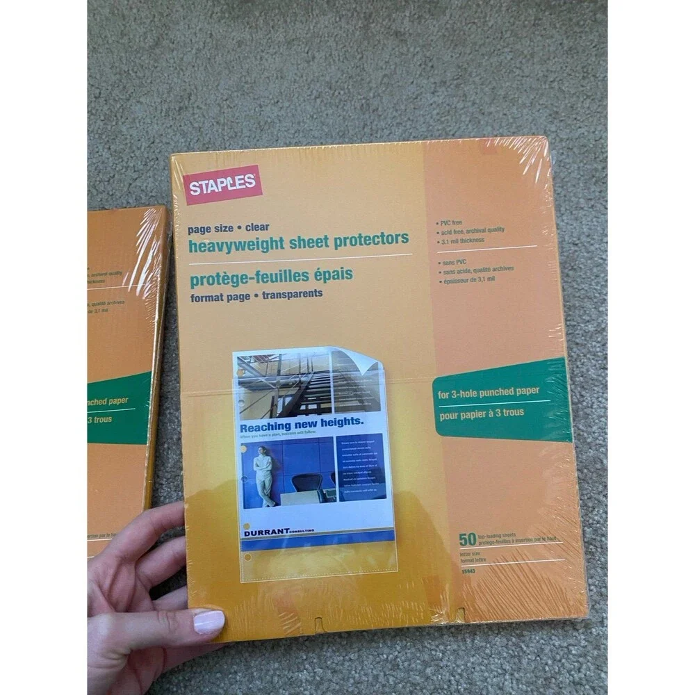 Staples Heavyweight Sheet Protectors 8 1/2